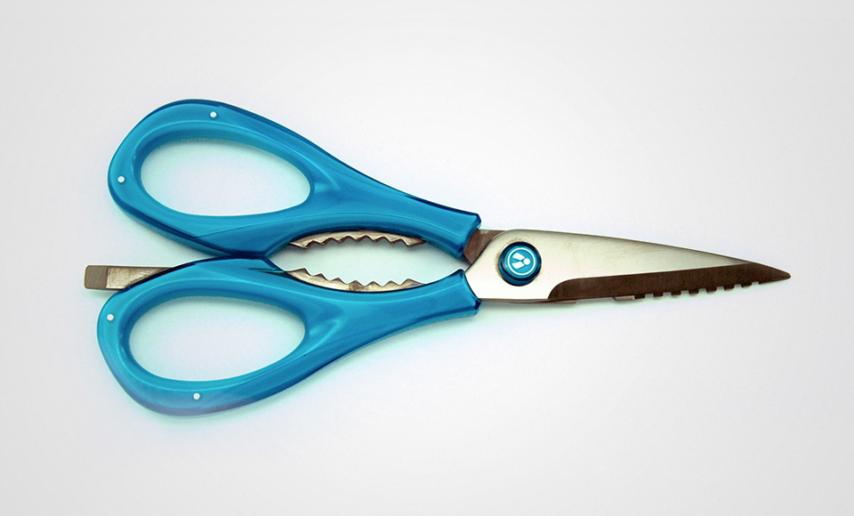 The new titanium coated Laguiole Evolution kitchen scissors by TB