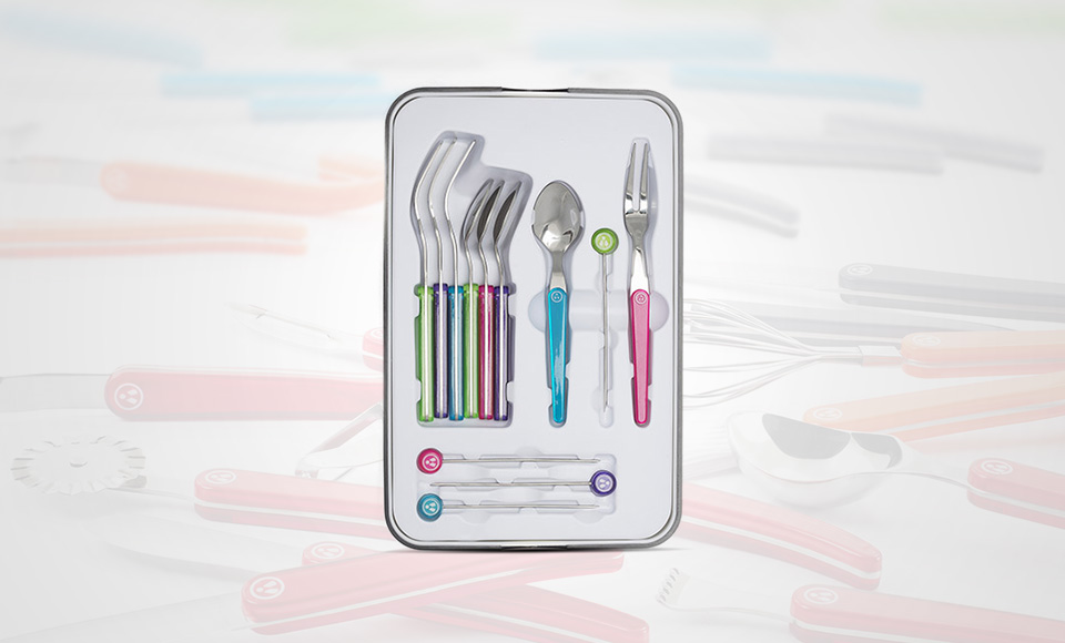 Laguiole Evolution appetizer set: an original and colorful design