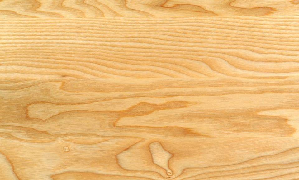 What cutting board should you choose in order to keep your kitchen knives' cutting edge intact?
