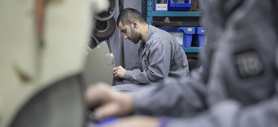 Les collaborateurs de TB Groupe ou l'excellence de la coutellerie Made in France